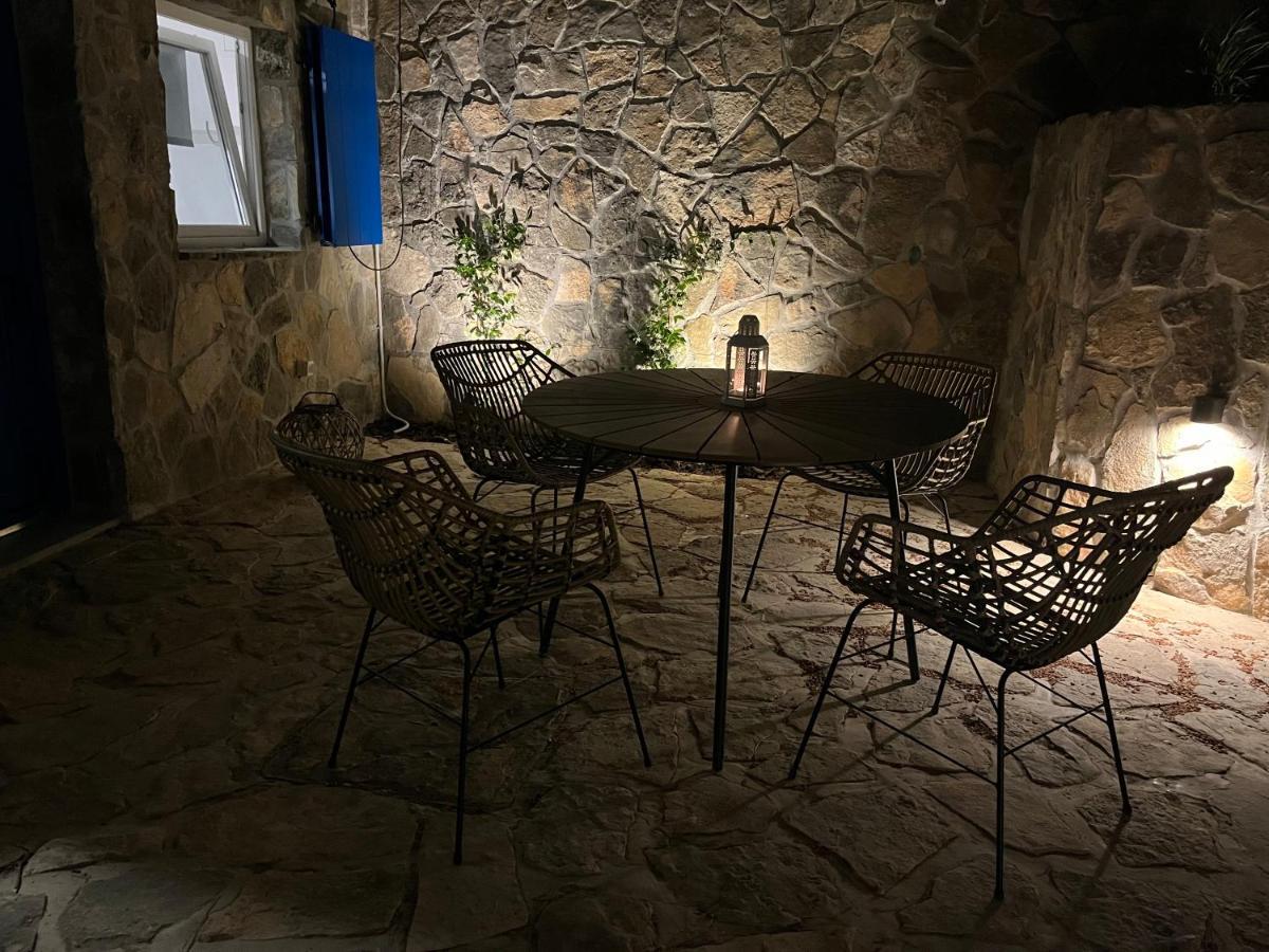 Ferienwohnung Blue Penguin Pinezići Exterior foto